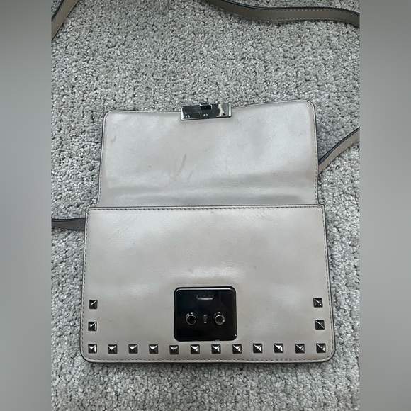 Michael Kors Crossbody Bag - Picture 3 of 9